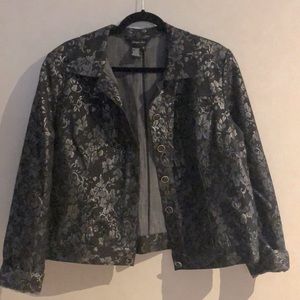 Very Sharp Short Denim Jacket
